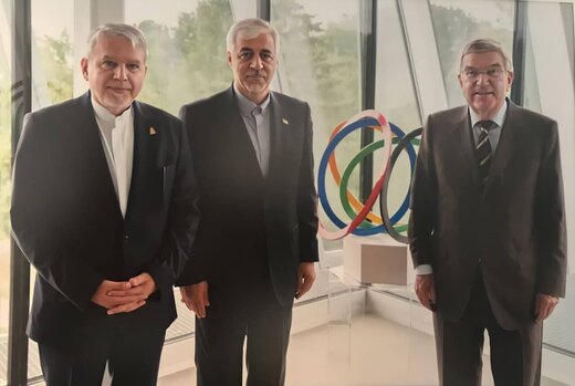 وزير الرياضة الايراني يلتقي رئيس اللجنة الاولمبية الدولية في سويسرا