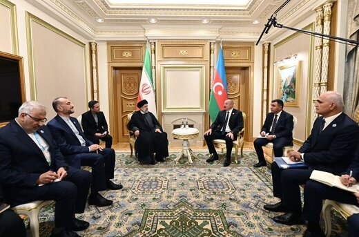 Iran, Azeri presidents meet in Ashgabat