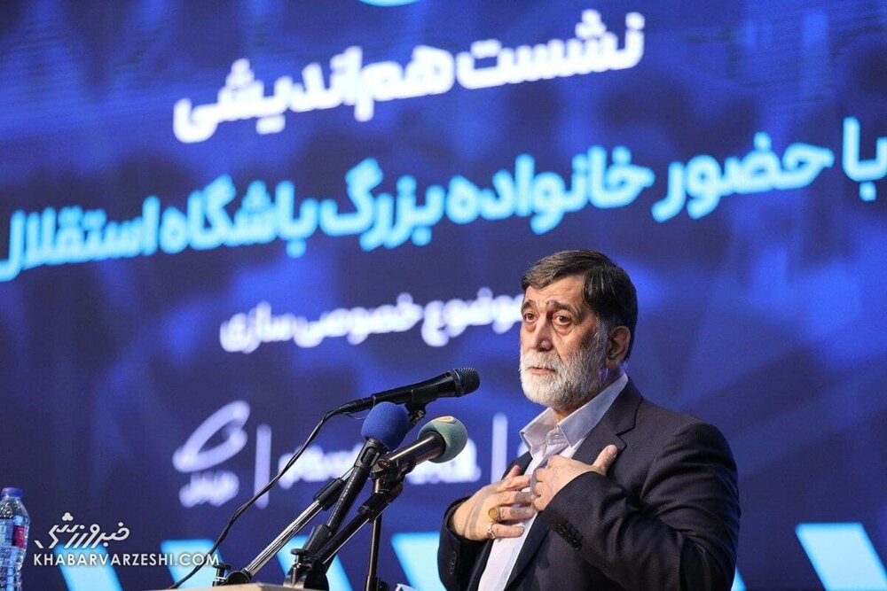 چطور تا یک ماه پیش آجرلو مدیر نمونه ایران بود؟