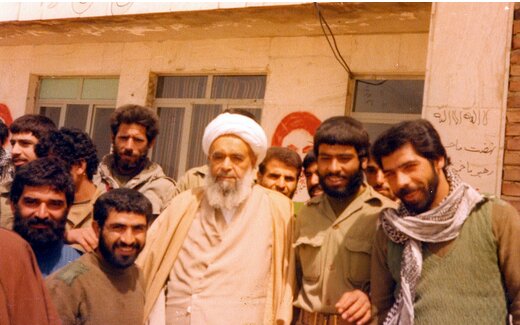 روایتی از ترور آیتالله صدوقی / مهاجم دست داد و ایشان را در آغوش کشید... 2
