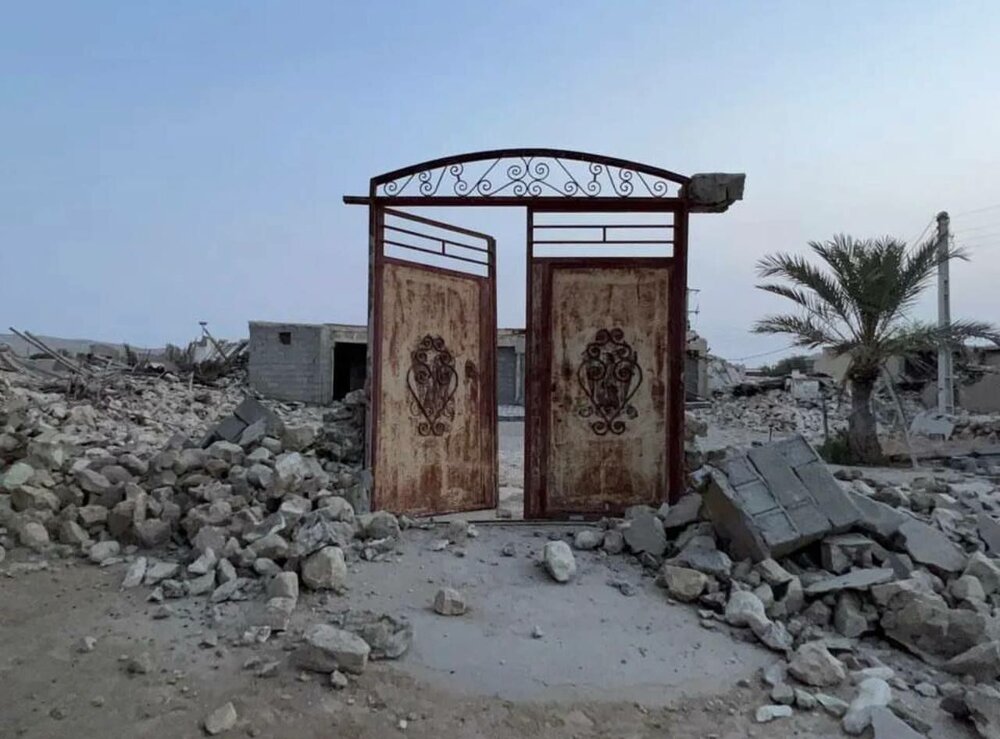 تصاویری از خرابی‌های صددرصدی زلزله بندر خمیر