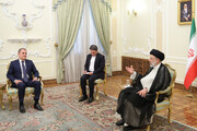 رئيسي : تعزيز العلاقات بين ايران واذربيجان يصب في مصلحة التعاون الاقليمي