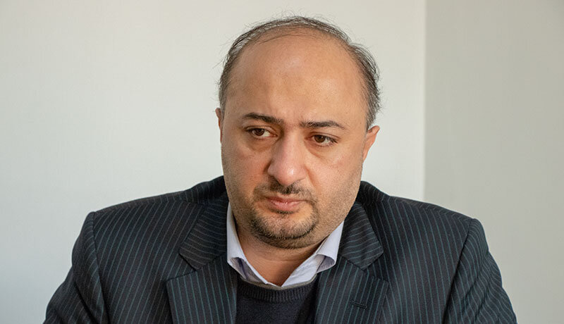 آقای آذری جهرمی عزیز! به شما ارادت دارم اما….