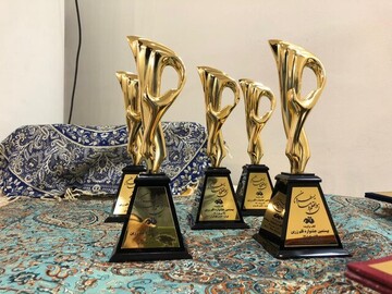 «قلم زرین» برگزیدگانش را شناخت «قلم زرین» برگزیدگانش را شناخت