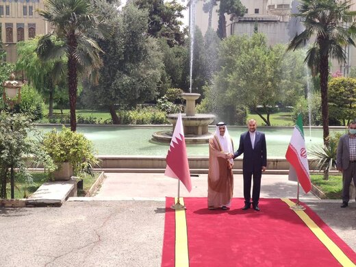 أمير عبد اللهيان يستقبل وزير الخارجية القطري في طهران