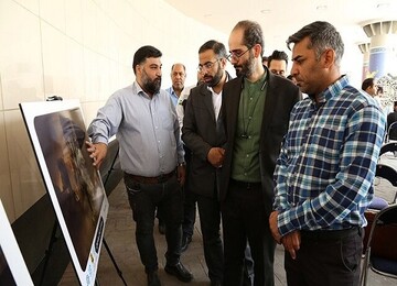 برگزاری نمایشگاه عکس آبادان با هنرمندان
