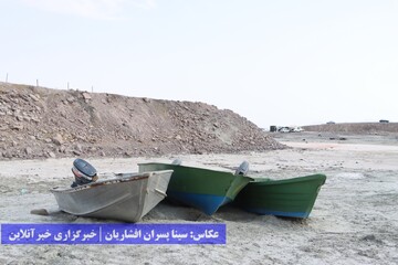 حجم آب دریاچه ارومیه به کمتر از ۲ میلیارد مترمکعب رسید