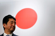 ببینید | تصاویری جدید از لحظه شلیک دو گلوله به شینزو آبه و ترور نخست وزیر سابق ژاپن