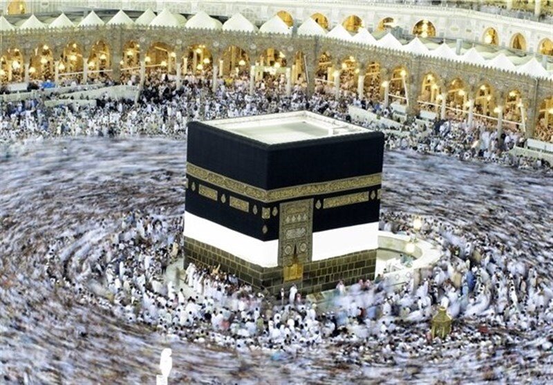 رهبر انقلاب خطاب حجاج بیتاللهالحرام : امید و اعتماد به نفْس ، امروز در جهان اسلام موج می زند