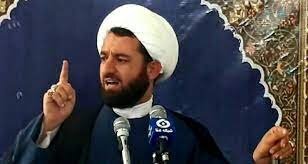 خطیب جمعه دهدشت: معنا ندارد زن شیعه با حجاب نامناسب در ادارهای مشغول کار باشد/ خوانندههای محلی در قبرستان نخوانند