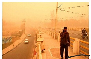 نفوذ توده گرد و خاک عراقی در آسمان خوزستان