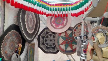 ۱۰۰ درصد هنرمندان صنایع‌دستی شهرستان بروجن فعال هستند