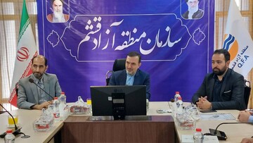 تفاهم نامه همکاری سازمان منطقه آزاد قشم با شهرداری لافت امضا شد