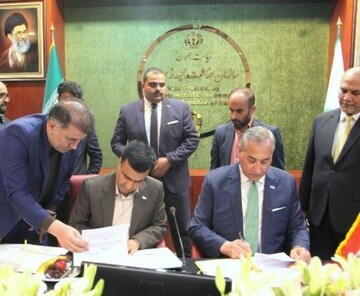 إيران والعراق توقعان مذكرة تفاهم حول مكافحة العواصف الترابية إيران والعراق توقعان مذكرة تفاهم حول مكافحة العواصف الترابية