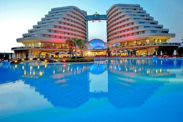   8reasons for investing at hotel business in Antalya Turkey