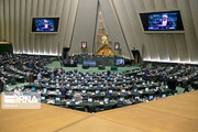 عکس | ساعت یک میلیاردی در دست نماینده مجلس / موضوع داغ بحث نمایندگان چیست؟
