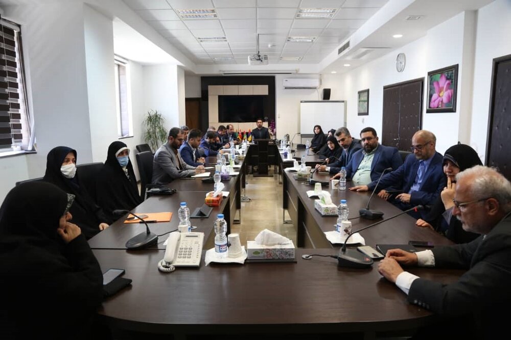 فعال سازی کریدورهای بین المللی که باعث وابستگی کشورهای دیگر به کشورمان و شکستن تحریم می شود مورد تأکید رییس جمهور است