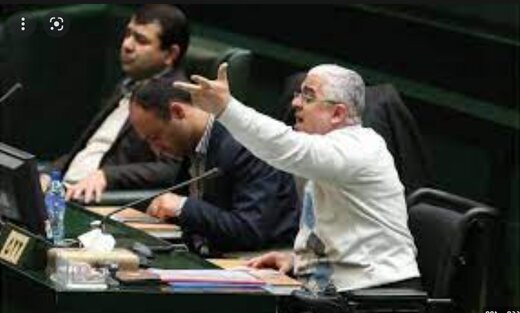 ایمن آبادی : اصولگرایان غُر و نق هم بزنند ، باز مجبورند پای رئیسی بنشینند