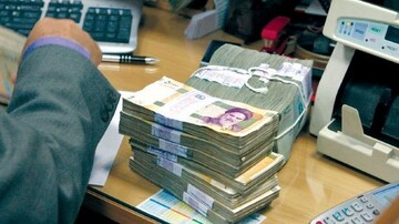 اعتراف کیهان به پرداخت وامهای کلان بانکها به کارمندان خود در دولت سیزدهم / مگر بانکها تافته جدا بافته اند؟