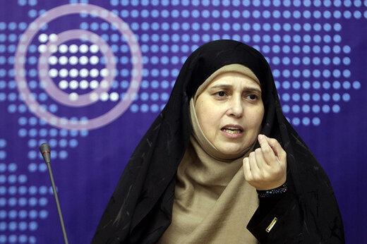 پروانه سلحشوری: فشار در حوزه حجاب، پروژه ای برای حاشیه بردن اعتراض ها به گرانی هاست 2
