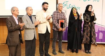 نقش موثر آموزش و فنون ادبی در شکل‌گیری شخصیت نوجوانان 