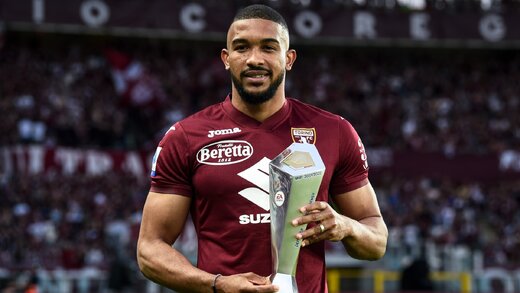 هایجک بمب نقل و انتقالاتی آبی‌ها / عکس