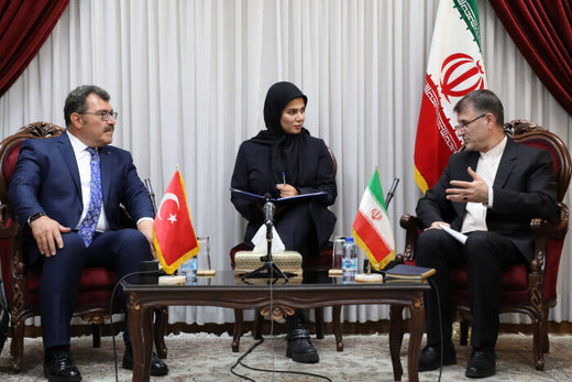 التعاون العلمي بين إيران وتركيا نموذجًا تحتذي به الدول الإسلامية