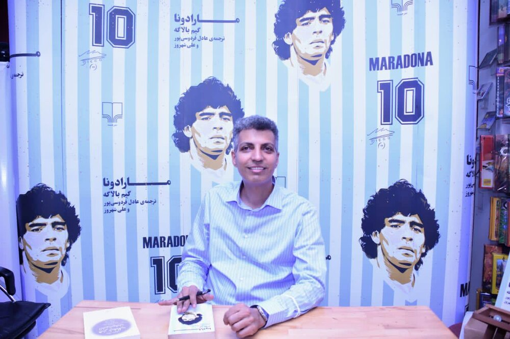 استقبال فوق العاده مردم از عادل فردوسی پور/عکس