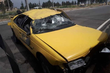 عکس | انحراف مرگبار سمند به حریم ریلی خط متروی فرودگاه امام؛ فوت یک زن