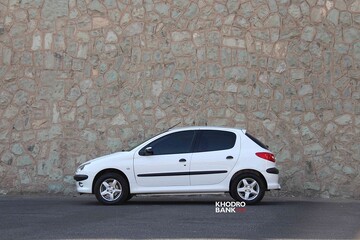 آخرین قیمت ۲۰۶، پراید و تارا در بازار  آخرین قیمت ۲۰۶، پراید و تارا در بازار