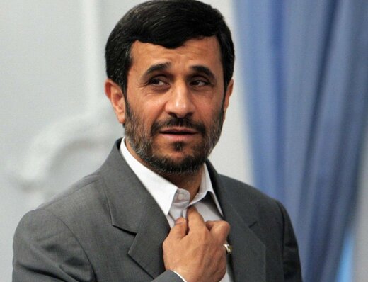 عشق دیرپای «مدل» ایتالیایی : می خواهم با احمدی نژاد ازدواج کنم / او تنها مرد روی زمین است + عکس