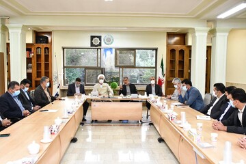 مدیران موظفند فرهنگ عفاف و حجاب را در جامعه نهادینه کنند