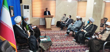 مربیان نقش اساسی در تربیت دانش آموزان دارند