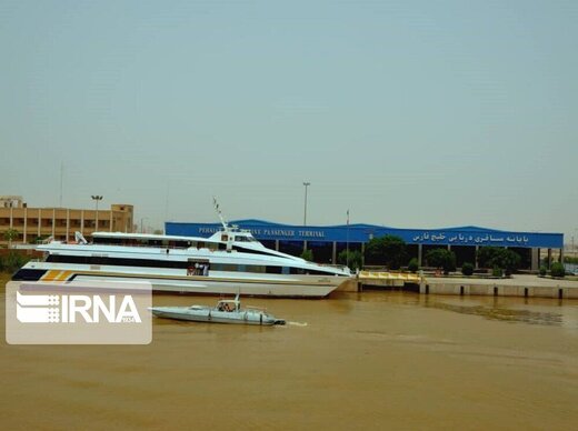 متابعة تدشين خط ملاحي بين مينائي خرمشهر الايراني وأبوفلوس العراقي