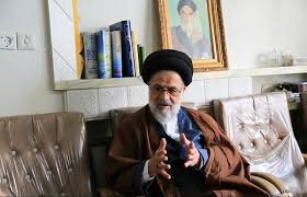 انتقاد تند موسوی تبریزی دادستان پیشین انقلاب از ضابطان گشت ارشاد / امام همیشه مراقب بودند تندروها به مردم زور نگویند 