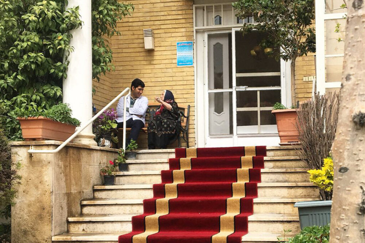 خانه سالمندان با امکانات لاکچری/ از تخت ۸ میلیونی تا اتاق ۶۰ میلیونی