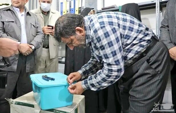 نگهداری جام زرین باستانی مشگین شهر در ظرف پلاستیکی/ تصاویر