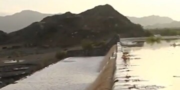 سد آبخیزداری کوه مرز هشتبندی سرریز شد
