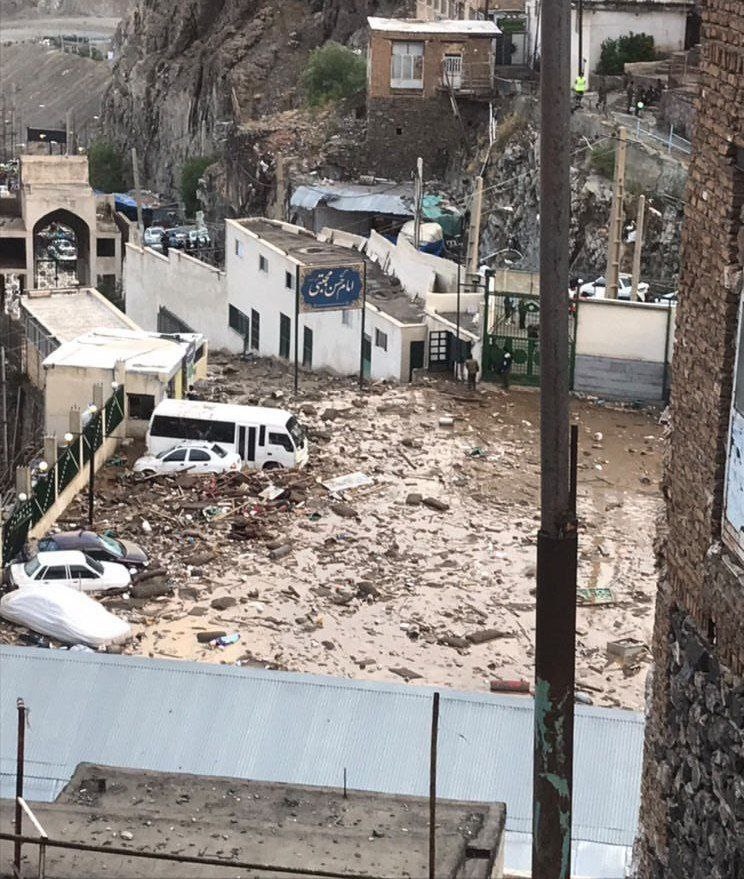 فرمان رئیسی برای امدادرسانی فوری به سیل زدگان امامزاده داوود 2