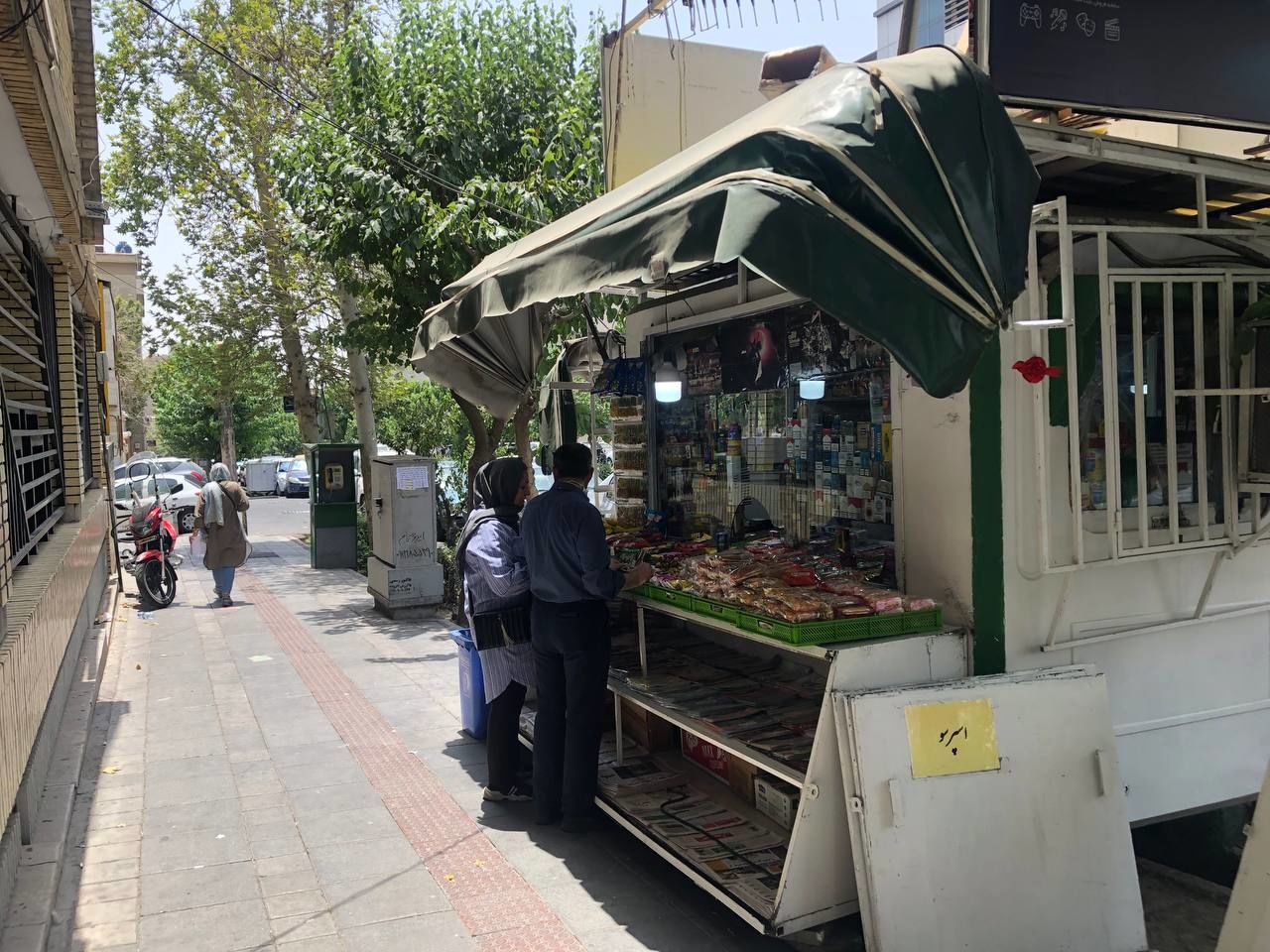 فروش دخانیات در دکهها به صورت مشروط مجاز شد / آیا جنس قاچاق از دکه ها جمع آوری خواهد شد؟ 2