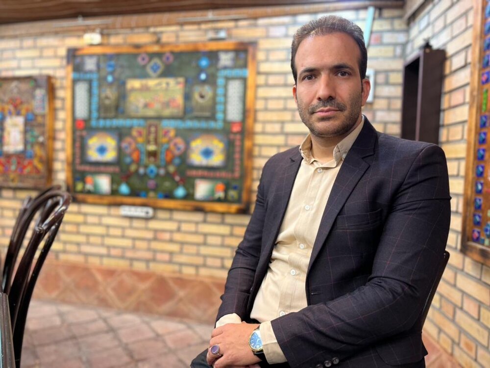 نرخ واقعی دلار مشخص شد/ پیشبینی عضو اتاق ایران و چین از نرخ دلار در ماه پایانی سال 1 نرخ واقعی دلار مشخص شد/ پیشبینی عضو اتاق ایران و چین از نرخ دلار در ماه پایانی سال