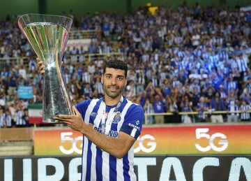 طارمي يقود بورتو للفوز على تونديلا والتتويج بكأس السوبر البرتغالي طارمي يقود بورتو للفوز على تونديلا والتتويج بكأس السوبر البرتغالي