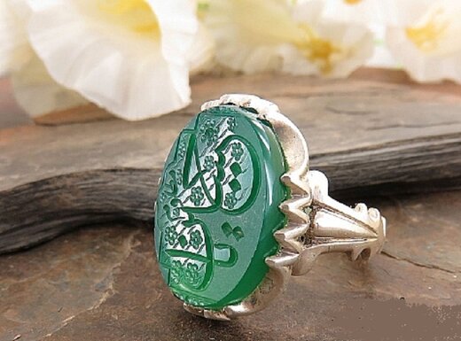 نگین محبت حسین (س) میان رنج‌های ما
