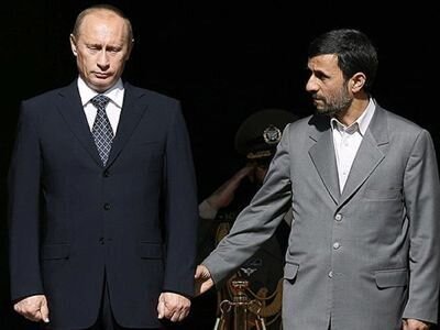 انتقاد احمدی نژاد از «خودکامگی ،خودشیفتگی و شهرت طلبی» پوتین 