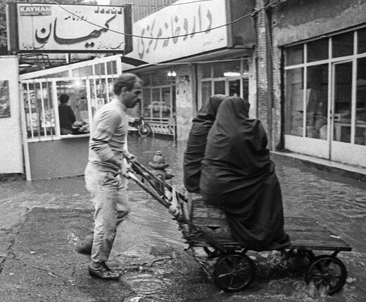 عکس‌های نوستالژیک سیل تهران در دهه 60