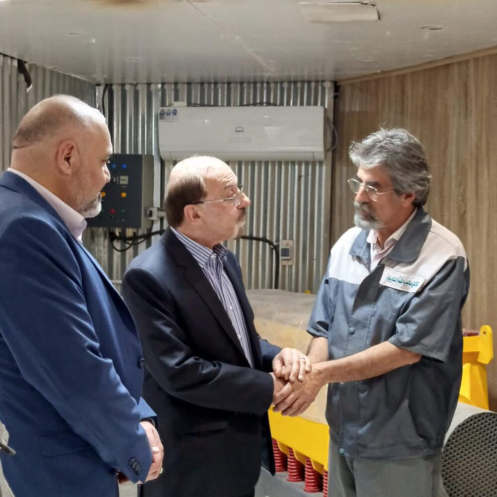 بازدید از کارگاه خشتهای طلای گنبد مطهر حسینی در کربلا