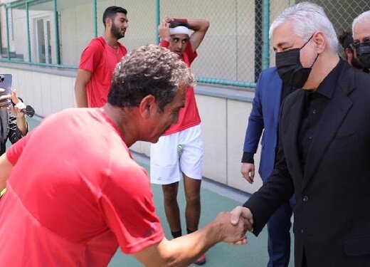 وزیر ورزش در اردوی تیم‌های ملی تنیس/ عکس