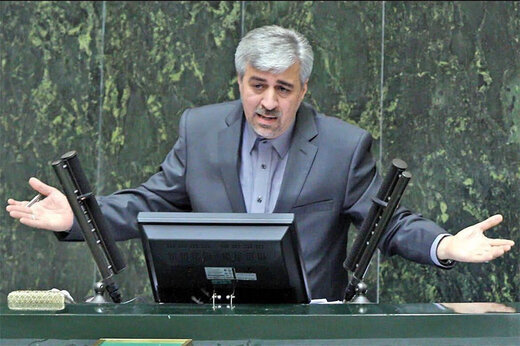 سومین کارت زرد مجلس به کابینه رئیسی/ وزیر ورزش نتوانست نمایندگان را قانع کند