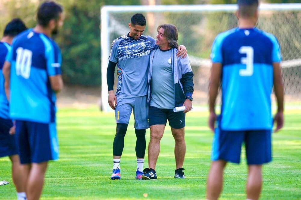 رفاقت بالای ساپینتو با استقلالیها/عکس