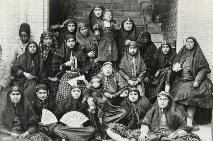 کدام محله‌های تهران به نام زنان و دختران ناصرالدین‌شاه است؟ + تصاویر واقعی این زنان